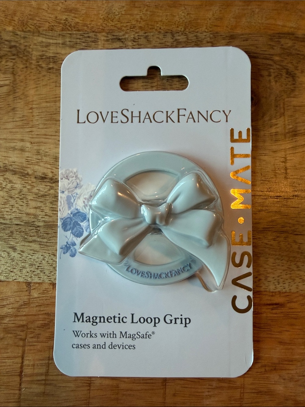 LoveShackFancy light blue Bow Magnetic Loop Grip
